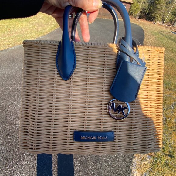 Michael Kors Mirella Small Wicker Crossbody Bag NWT - Picture 4 of 6